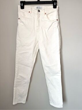 Zara White High-Rise Straight Button Fly 5 Pocket Jeans
